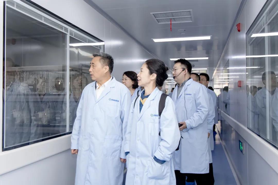 6251619570952882.jpg 6251619570952882.jpg